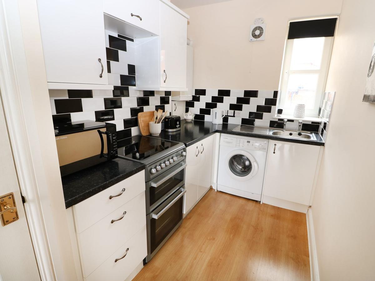 Апартаменты Flat 2, 4 St Edmund'S Terrace Ханстантон Экстерьер фото