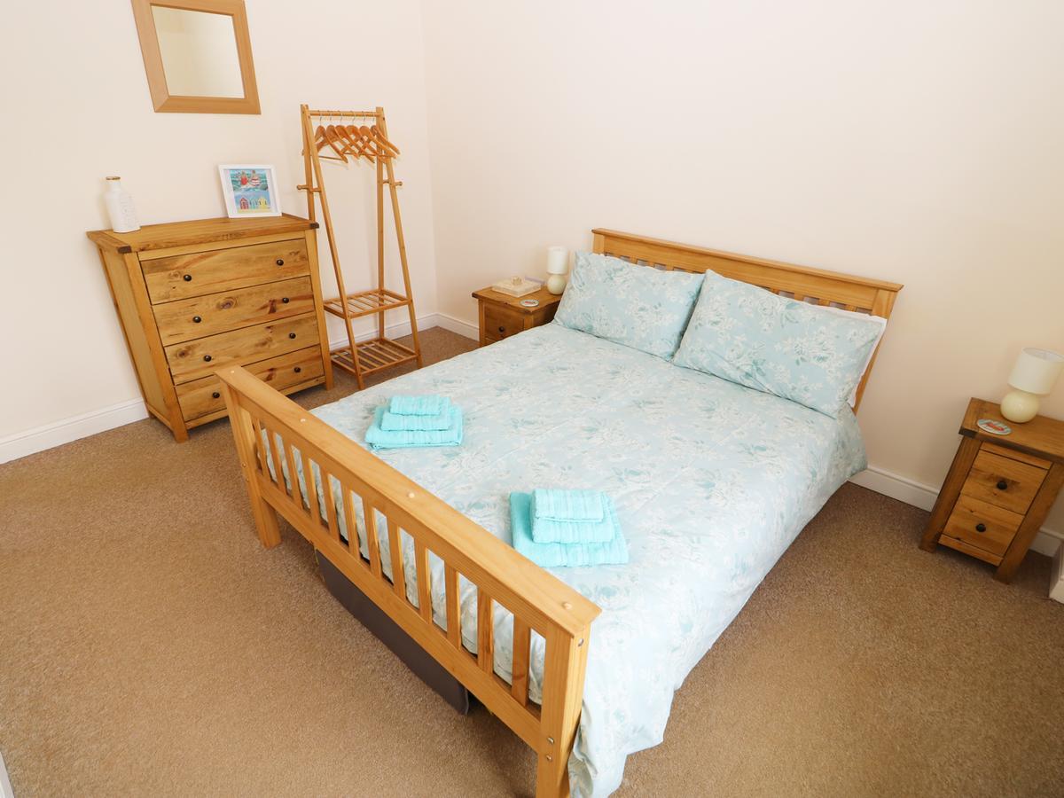 Апартаменты Flat 2, 4 St Edmund'S Terrace Ханстантон Экстерьер фото